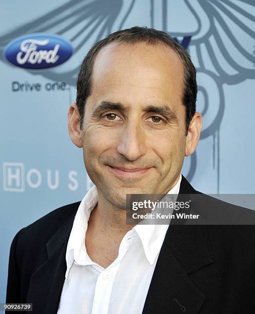 Actor Peter Jacobson arrives at Fox TV's season 6 premiere of "House" at the Cinerama Dome on September 17, 2009 in Los Angeles, California.