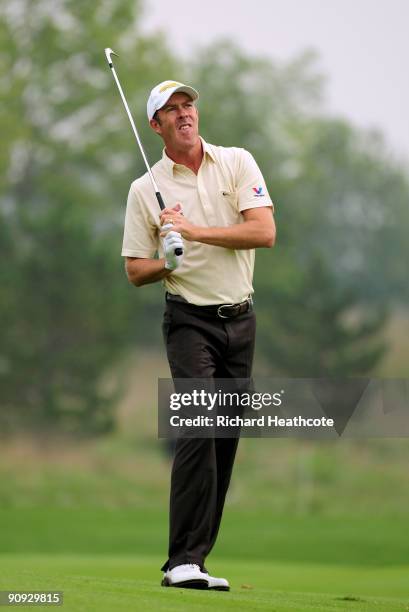 Richard Green of Australia plays into the 1st green during the second round of the Austrian Golf Open at Fontana Golf Club on September 18, 2009 in...