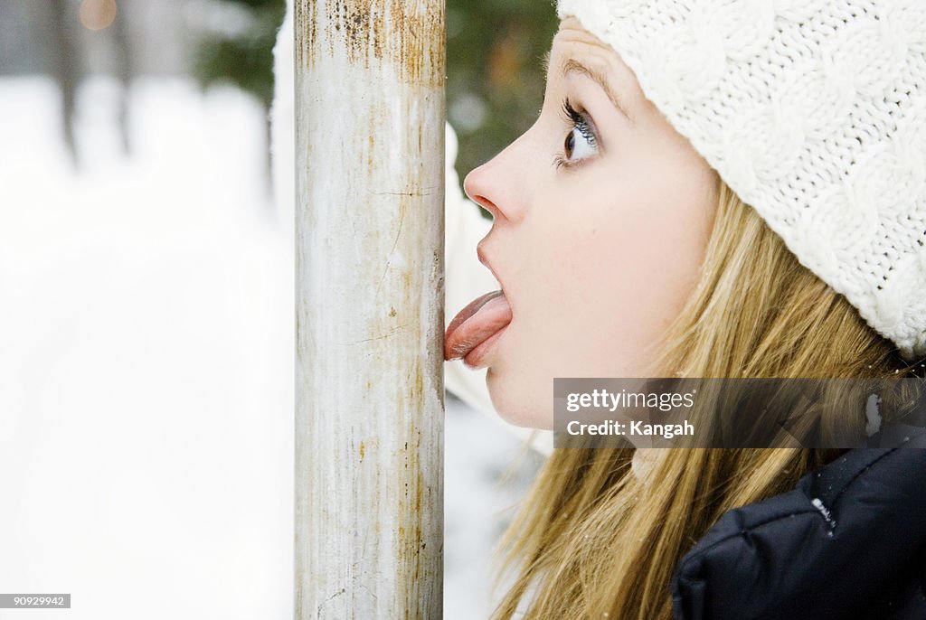 Girl's Tongue Stuck to Pole