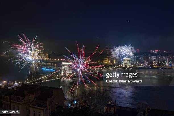 budapest - new year's eve fireworks - budapest new year stock pictures, royalty-free photos & images
