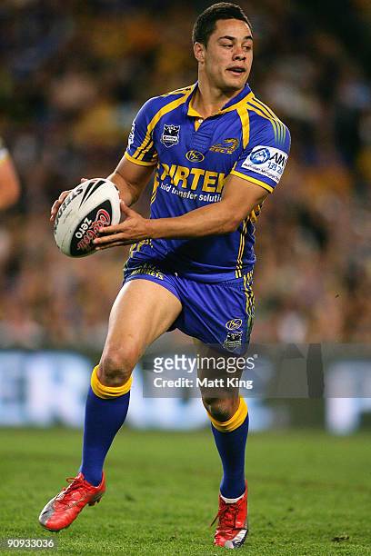 Jarryd Hayne of the Eels runs with the ball during the first NRL semi final match between the Parramatta Eels and the Gold Coast Titans at the Sydney...