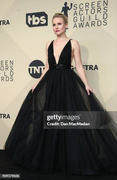 Kristen Bell poses in the press room at the 24th Annual Screen Actors Guild Awards at The Shrine Auditorium on January 21, 2018 in Los Angeles,...