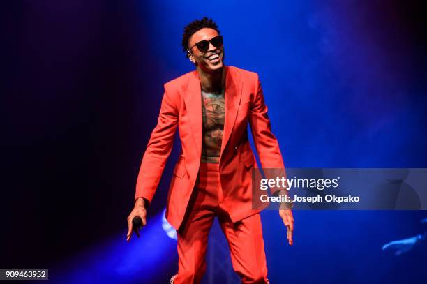 August Alsina performs live on stage at Indigo at The O2 Arena on January 23, 2018 in London, England.