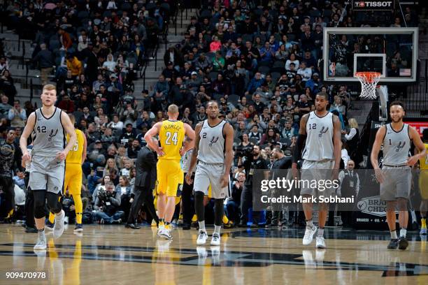 Davis Bertans of the San Antonio Spurs, Kawhi Leonard of the San Antonio Spurs, LaMarcus Aldridge of the San Antonio Spurs, and Kyle Anderson of the...