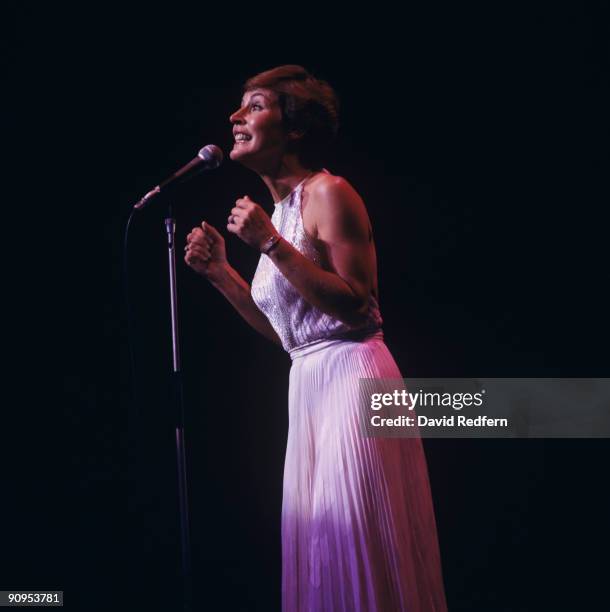 Deborah Reddy Singer 1,172 Helen Reddy Photos & High Res Pictures - Getty Images