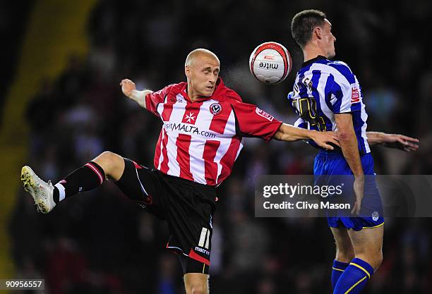 David Cotterill of Sheffield United challenges Darren Potter of Sheffield Wednesday during the Coca-Cola Championship match between Sheffield United...