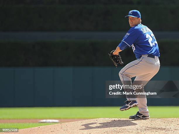 Zack Greinke of the Kansas City Royals pitches against the Detroit Tigers during the game at Comerica Park on September 17, 2009 in Detroit,...
