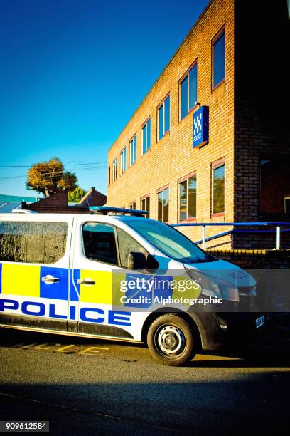 huntingdon polizeistation - cambridgeshire stock-fotos und bilder