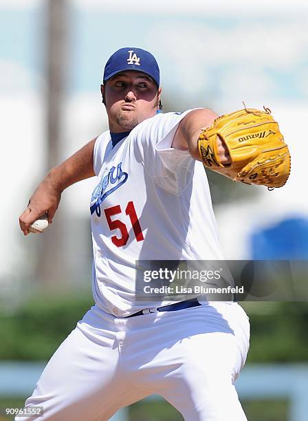 Jonathan Broxton of the Los Angeles Dodgers pitches against the Pittsburgh Pirates at Dodger Stadium on September 16, 2009 in Los Angeles, California.