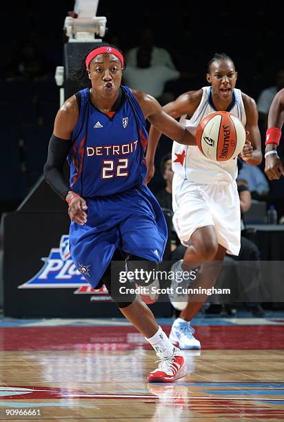 Alexis Hornbuckle of the Detroit Shock drives during Game 2 of the WNBA Eastern Conference Semifinals against the Atlanta Dream at Gwinnett Arena on...