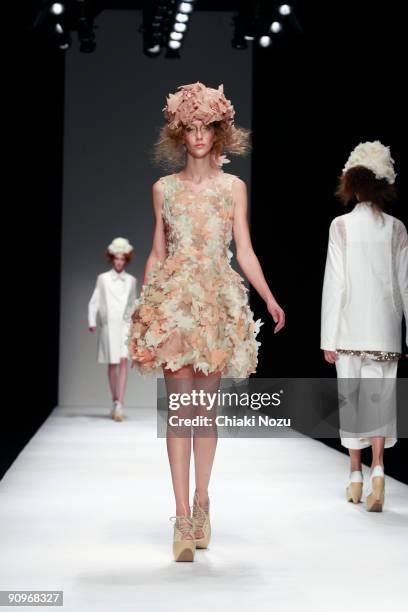 Model walks down the runway during John Rocha show at LFW Spring Summer 2010 at Somerset House on September 19, 2009 in London, United Kingdom.