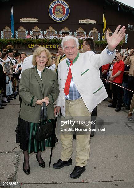 Joachim Fuchsberger and wife Gundel attend the Oktoberfest 2009 opening at the Theresienwiese on September 19, 2009 in Munich, Germany. 1 Day....