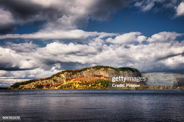 mount kineo - moosehead lake stock-fotos und bilder