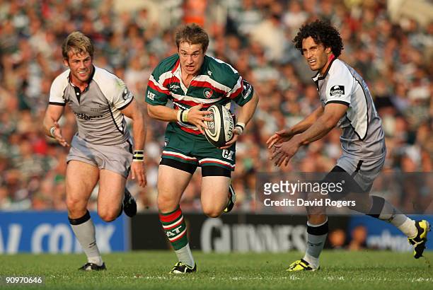 Johne Murphy of Leicester charges upfield during the Guinness Premiership match between Leicester Tigers and Newcastle Falcons at Welford Road on...