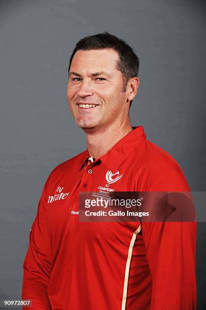 Simon Taufel poses during the ICC Champions photocall session of Umpires and match referees at Sandton Sun on September 19, 2009 in Sandton, South...