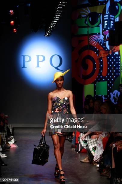 Model walks down the runway during the PPQ show at LFW Spring Summer 2010 fashion show at Somerset House on September 19, 2009 in London, United...