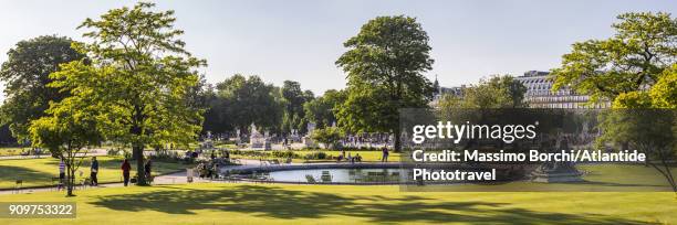 jardin des tuileries - french garden stock pictures, royalty-free photos & images