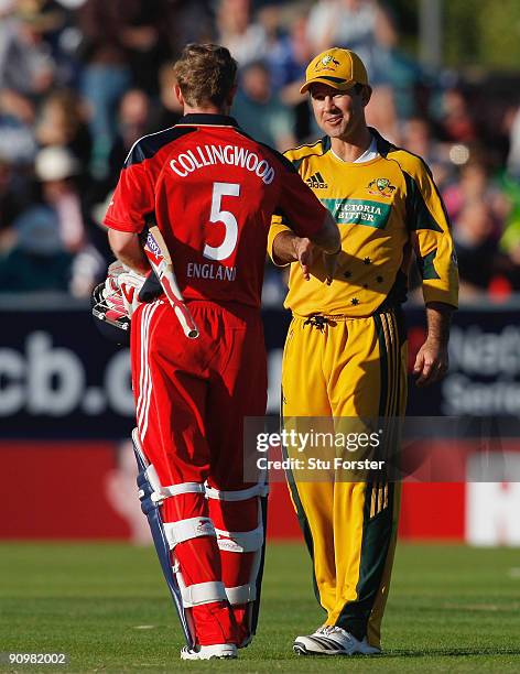 Ricky Ponting of Australia shakes hands with Paul Collingwood of England after England defeated Australia during the 7th NatWest One Day...