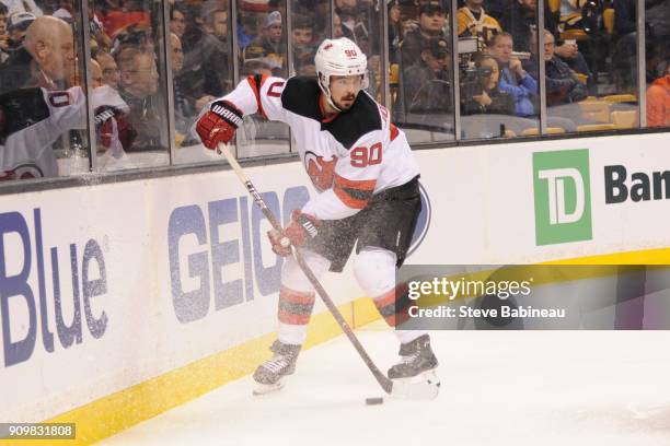 Marcus Johansson of the New Jersey Devils skates against the Boston Bruins at the TD Garden on January 23, 2018 in Boston, Massachusetts.