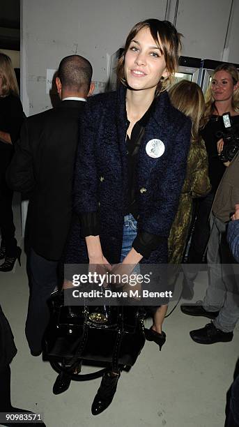 Alexa Chung attends the Unique show during London Fashion Week, on September 20, 2009 in London, England.