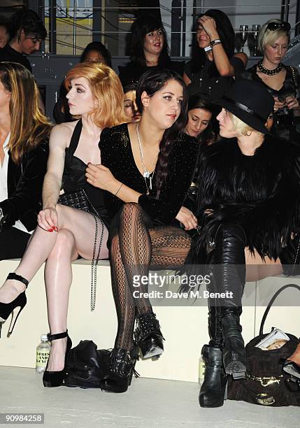 Nicola Roberts, Peaches Geldof and Jaime Winstone attend the Unique show during London Fashion Week, on September 20, 2009 in London, England.