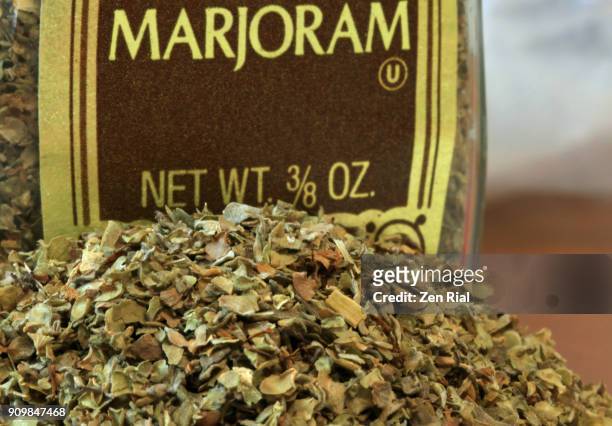 marjoram herb - origanum imagens e fotografias de stock