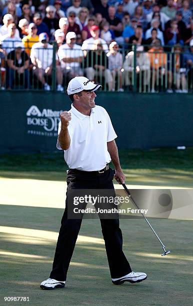 Fran Quinn pumps his fist after making a birdie putt to win the Albertson's Boise Open at Hillcrest Country Club on September 20, 2009 in Boise,...