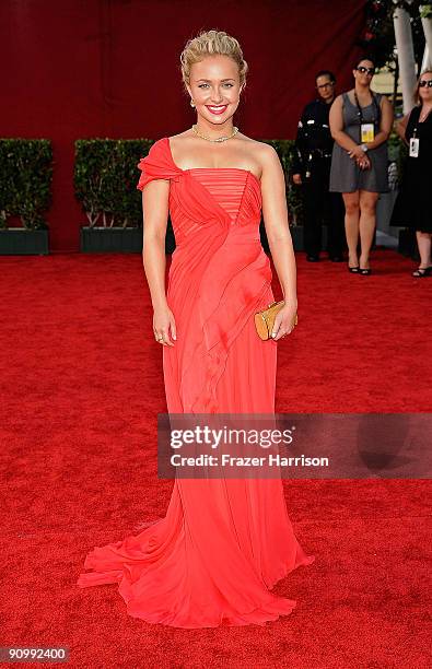 Actress Hayden Panettiere arrives at the 61st Primetime Emmy Awards held at the Nokia Theatre on September 20, 2009 in Los Angeles, California.