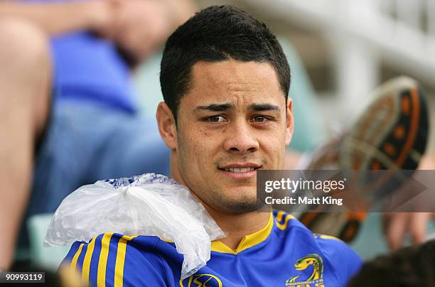Jarryd Hayne ices his shoulder during a Parramatta Eels NRL training session at Parramatta Stadium on September 21, 2009 in Sydney, Australia.