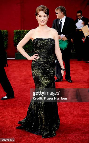 Actress Ellie Kemper arrives at the 61st Primetime Emmy Awards held at the Nokia Theatre on September 20, 2009 in Los Angeles, California.