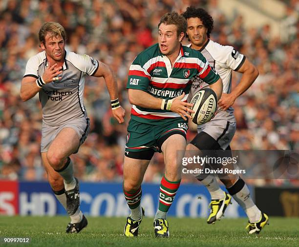 Johne Murphy of Leicester charges upfield during the Guinness Premiership match between Leicester Tigers and Newcastle Falcons at Welford Road on...