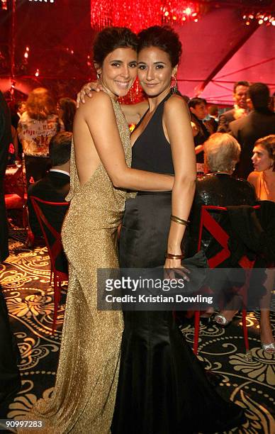 Actresses Jamie Lynn Sigler and Emmanuelle Chriqui attend HBO's post Emmy Awards reception at the Pacific Design Center on September 20, 2009 in West...