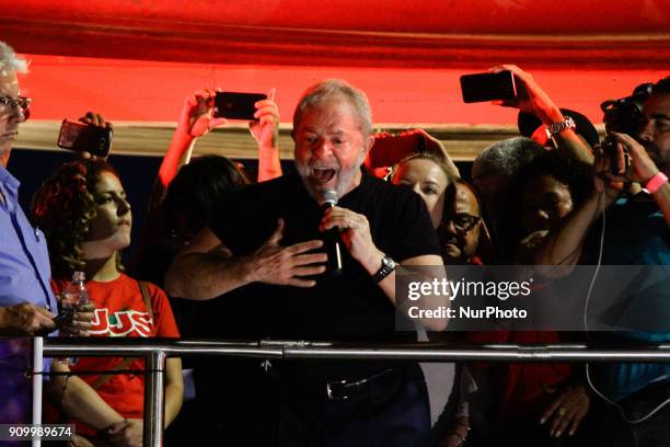 Former President Luiz Inacio Lula da Silva is participating in an act in his support, carried out by militants of trade union and popular movements,...