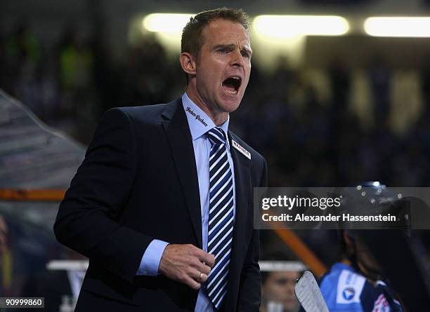 Juergen Rumrich, head coach of Straubing reacts during the DEL match between Straubing Tigers and Adler Mannheim at the Eisstadion am Pulverturm on...