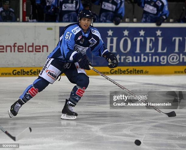 Chad Bassen of Straubing in action during the DEL match between Straubing Tigers and Adler Mannheim at the Eisstadion am Pulverturm on September 18,...