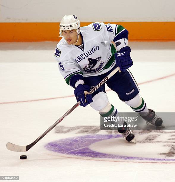 Sergei Shirokov of the Vancouver Canucks in action during their preseason game against the San Jose Sharks at the HP Pavilion on September 18, 2009...