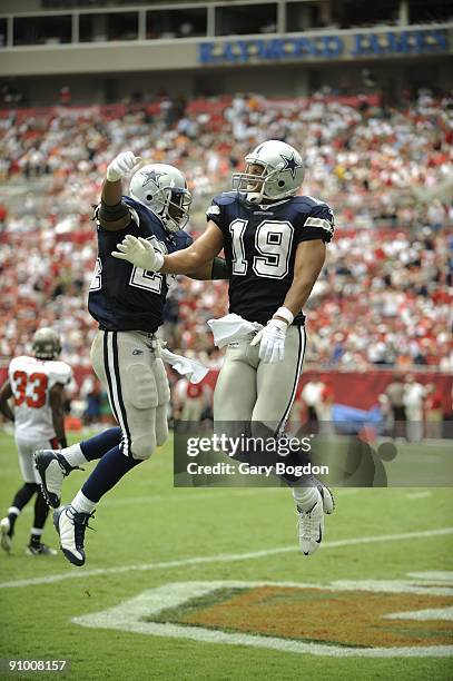 Dallas Cowboys Marion Barber and Miles Austin victorious vs Tampa Bay Buccaneers. Tampa, FL 9/13/2009 CREDIT: Gary Bogdon