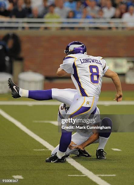 Ryan Longwell of the Minnesota Vikings kicks an extra point in the second quarter against the Detroit Lions at Ford Field on September 20, 2009 in...