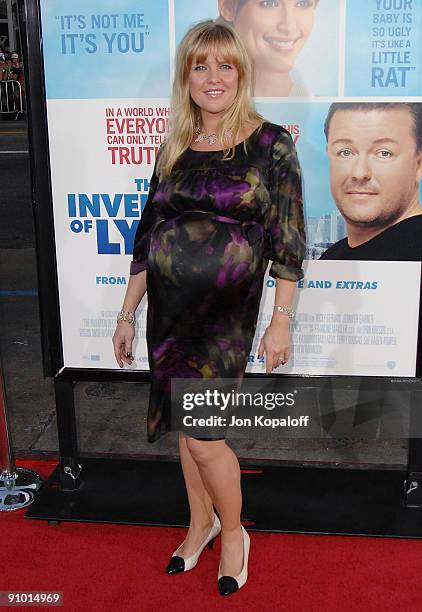 Actress Ashley Jensen arrives at the Los Angeles Premiere "The Invention Of Lying" at Grauman's Chinese Theatre on September 21, 2009 in Hollywood,...