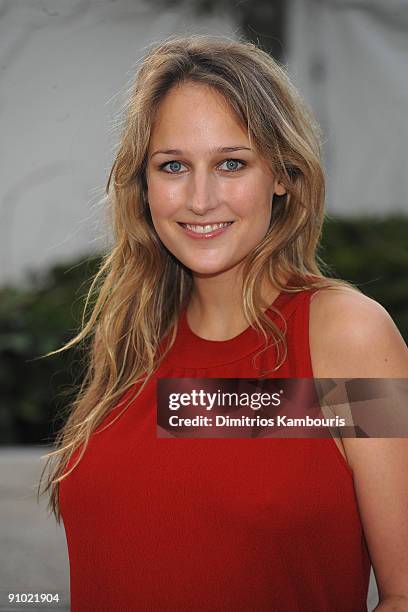 Leelee Sobieski attends the Metropolitan Opera 2009-10 season opening night at Lincoln Center for the Performing Arts on September 21, 2009 in New...