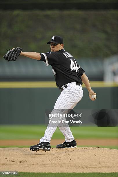 Jake Peavy of the Chicago White Sox pitches against the Kansas City Royals on September 19, 2009 at U.S. Cellular Field in Chicago, Illinois. Peavy...