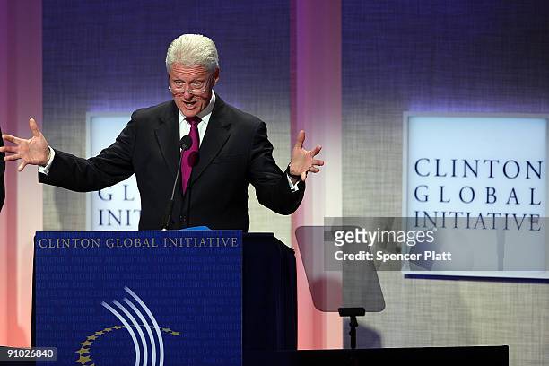 Former President Bill Clinton speaks at the Fifth Annual Meeting of the Clinton Global Initiative on September 22, 2009 in New York City. The Fifth...