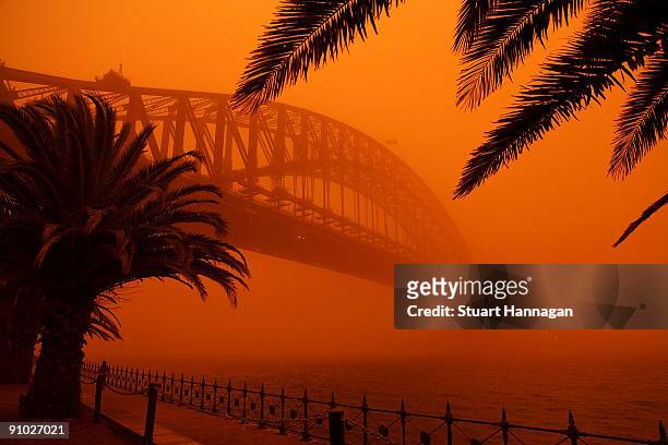The Sydney Harbour Bridge is seen on September 23, 2009 in Sydney, Australia. Severe wind storms in the west of New South Wales have blown a dust...