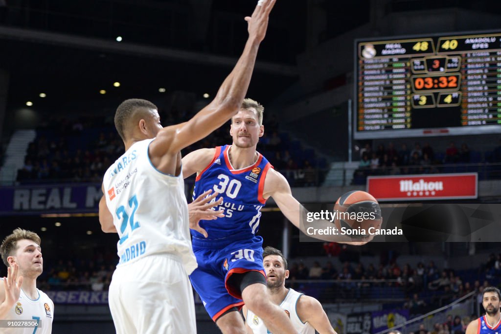 Real Madrid v Anadolu Efes Istanbul - Turkish Airlines EuroLeague