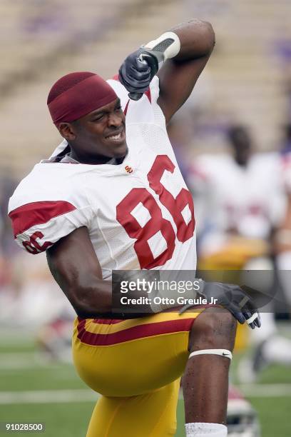 Anthony McCoy of the USC Trojans warms up before the game against the Washington Huskies on September 19, 2009 at Husky Stadium in Seattle,...