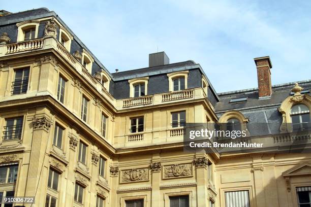 waves of walls - jardin du palais royal stock pictures, royalty-free photos & images