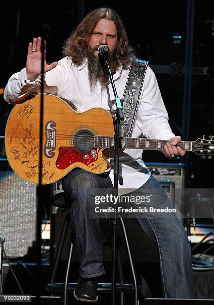 Country singer Jamey Johnson performs during the second annual ACM Honors at Schermerhorn Symphony Center on September 22, 2009 in Nashville,...