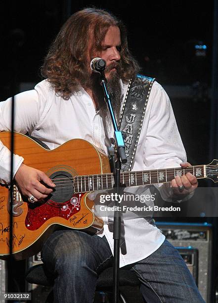 Country singer Jamey Johnson performs during the second annual ACM Honors at Schermerhorn Symphony Center on September 22, 2009 in Nashville,...