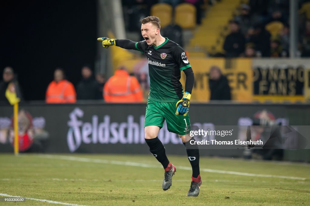 SG Dynamo Dresden v FC St. Pauli - Second Bundesliga