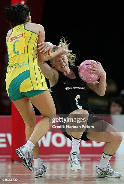 Laura Langman of the Silver Ferns competes with Natalie von Bertouch of the Diamonds during the fifth Test between the New Zealand Silver Ferns and...